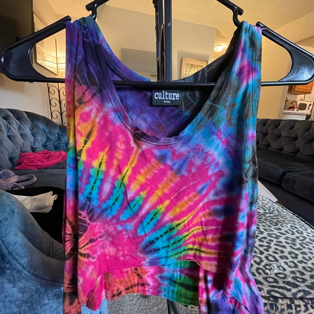 TYE DYE CROP TOP CULTURE BRAND BRAND NEW RARELY WORN